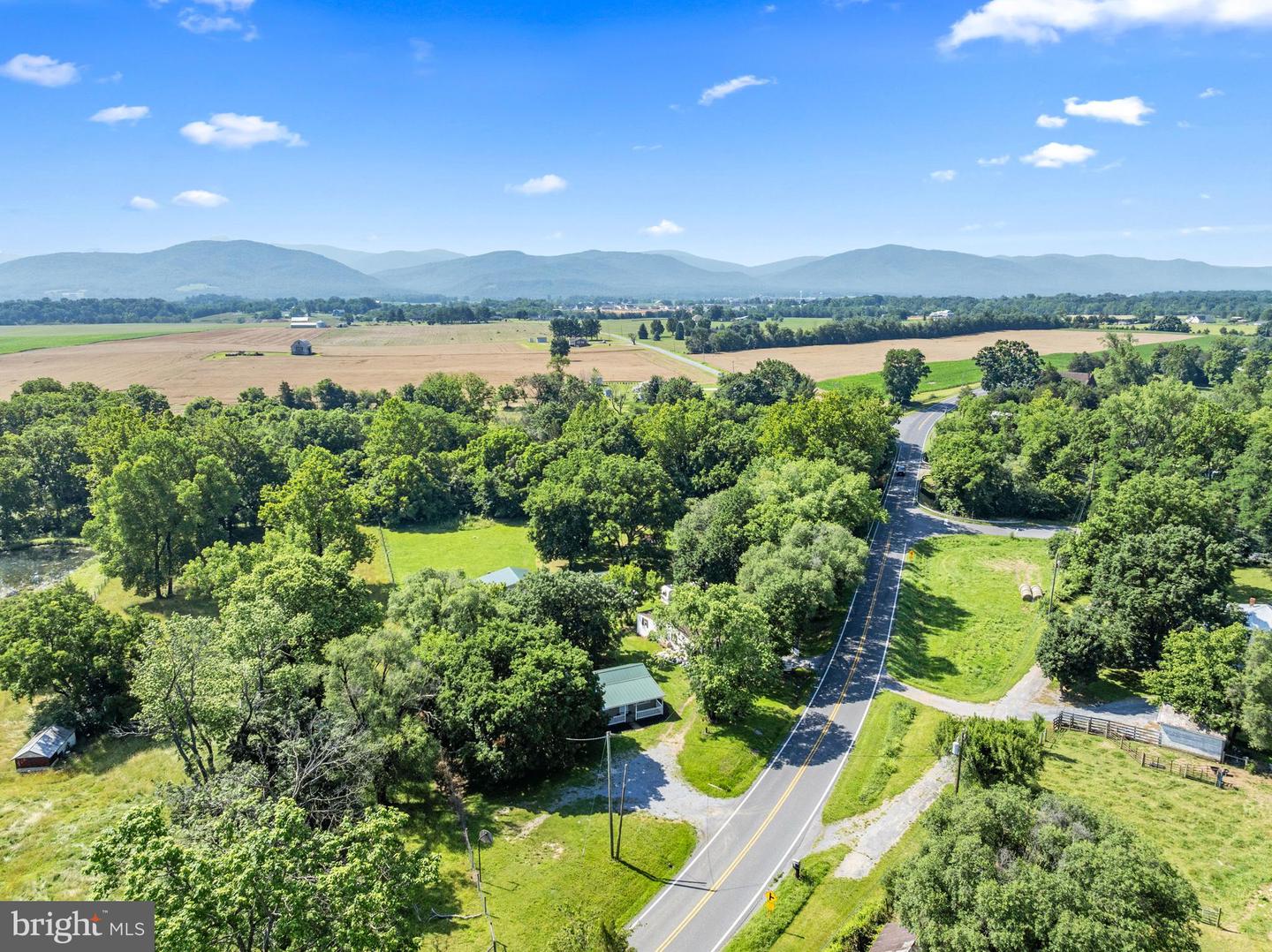 3416 E POINT RD, ELKTON, Virginia 22827, 3 Bedrooms Bedrooms, ,1 BathroomBathrooms,Residential,For sale,3416 E POINT RD,VARO2002396 MLS # VARO2002396
