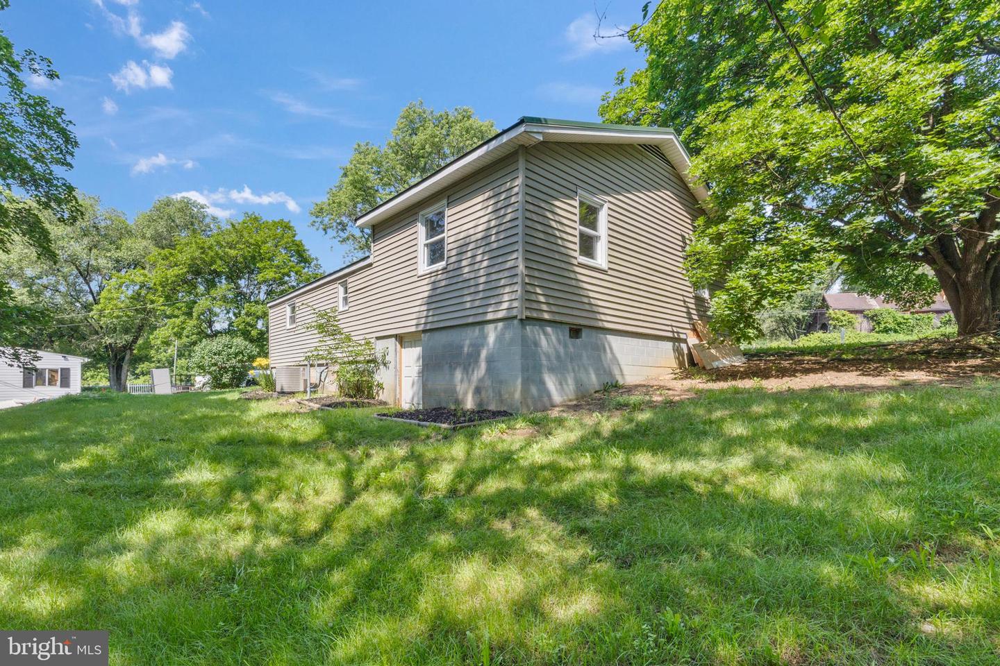 3416 E POINT RD, ELKTON, Virginia 22827, 3 Bedrooms Bedrooms, ,1 BathroomBathrooms,Residential,For sale,3416 E POINT RD,VARO2002396 MLS # VARO2002396