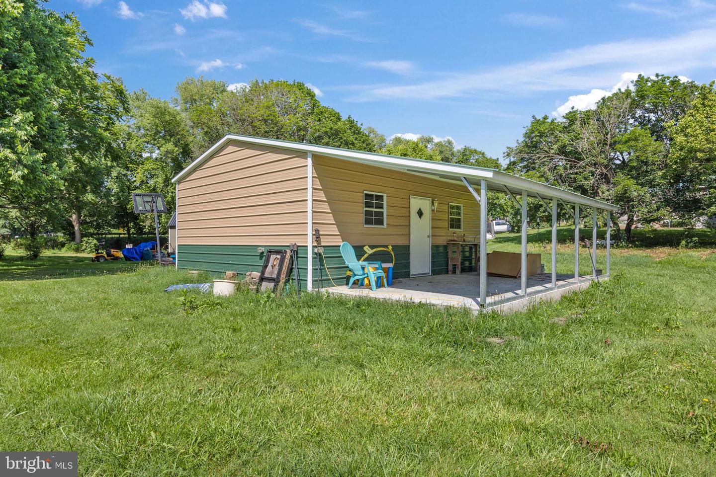 3416 E POINT RD, ELKTON, Virginia 22827, 3 Bedrooms Bedrooms, ,1 BathroomBathrooms,Residential,For sale,3416 E POINT RD,VARO2002396 MLS # VARO2002396