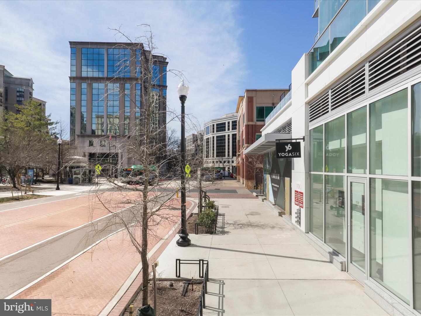 1801 KEY BLVD #10501, ARLINGTON, Virginia 22201, 2 Bedrooms Bedrooms, ,1 BathroomBathrooms,Residential,For sale,1801 KEY BLVD #10501,VAAR2059802 MLS # VAAR2059802