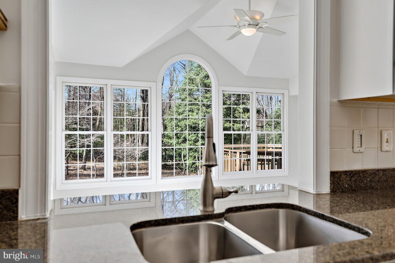 1050 NORTHFALLS CT, GREAT FALLS, Virginia 22066, 6 Bedrooms Bedrooms, ,4 BathroomsBathrooms,Residential,For sale,1050 NORTHFALLS CT,VAFX2250200 MLS # VAFX2250200