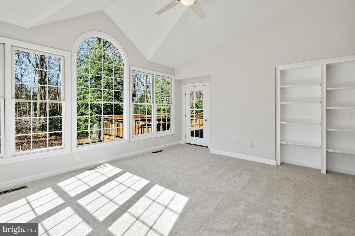 1050 NORTHFALLS CT, GREAT FALLS, Virginia 22066, 6 Bedrooms Bedrooms, ,4 BathroomsBathrooms,Residential,For sale,1050 NORTHFALLS CT,VAFX2250200 MLS # VAFX2250200