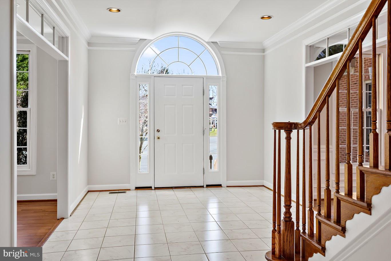 1050 NORTHFALLS CT, GREAT FALLS, Virginia 22066, 6 Bedrooms Bedrooms, ,4 BathroomsBathrooms,Residential,For sale,1050 NORTHFALLS CT,VAFX2250200 MLS # VAFX2250200