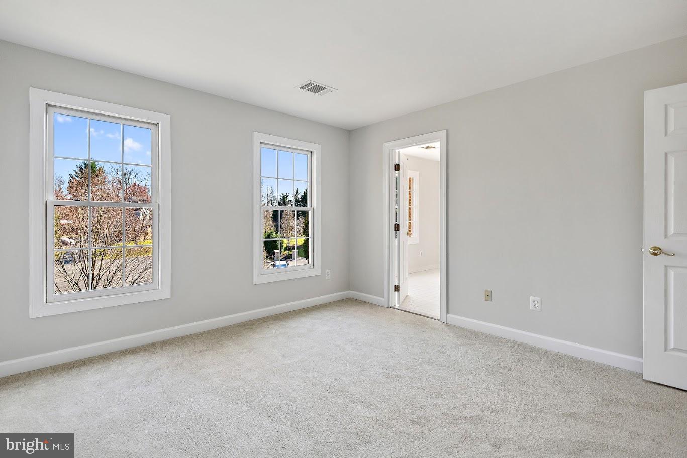 1050 NORTHFALLS CT, GREAT FALLS, Virginia 22066, 6 Bedrooms Bedrooms, ,4 BathroomsBathrooms,Residential,For sale,1050 NORTHFALLS CT,VAFX2250200 MLS # VAFX2250200