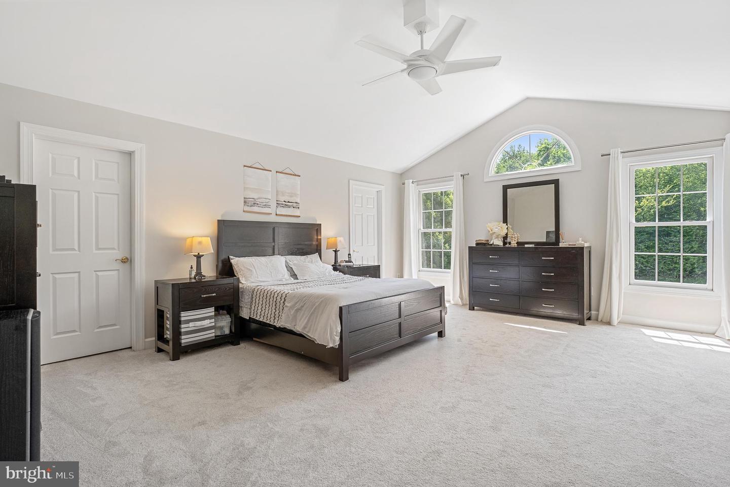 1050 NORTHFALLS CT, GREAT FALLS, Virginia 22066, 6 Bedrooms Bedrooms, ,4 BathroomsBathrooms,Residential,For sale,1050 NORTHFALLS CT,VAFX2250200 MLS # VAFX2250200