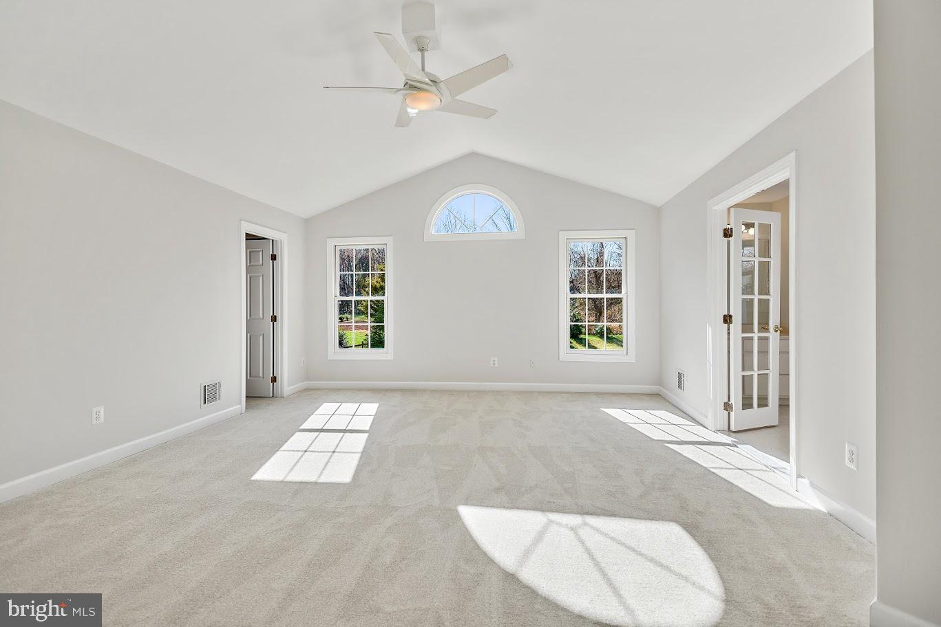 1050 NORTHFALLS CT, GREAT FALLS, Virginia 22066, 6 Bedrooms Bedrooms, ,4 BathroomsBathrooms,Residential,For sale,1050 NORTHFALLS CT,VAFX2250200 MLS # VAFX2250200