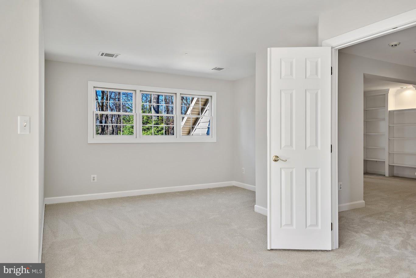 1050 NORTHFALLS CT, GREAT FALLS, Virginia 22066, 6 Bedrooms Bedrooms, ,4 BathroomsBathrooms,Residential,For sale,1050 NORTHFALLS CT,VAFX2250200 MLS # VAFX2250200