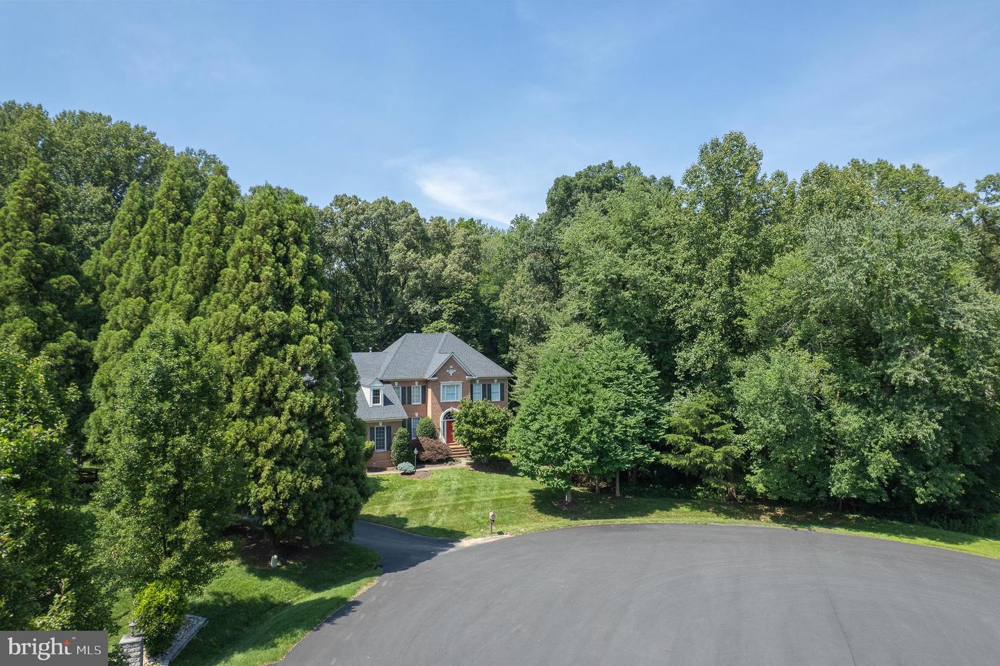 1050 NORTHFALLS CT, GREAT FALLS, Virginia 22066, 6 Bedrooms Bedrooms, ,4 BathroomsBathrooms,Residential,For sale,1050 NORTHFALLS CT,VAFX2250200 MLS # VAFX2250200