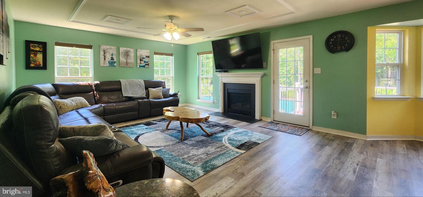 138 DOVE HOLLOW DR, LOUISA, Virginia 23093, 3 Bedrooms Bedrooms, ,2 BathroomsBathrooms,Residential,For sale,138 DOVE HOLLOW DR,VALA2008112 MLS # VALA2008112