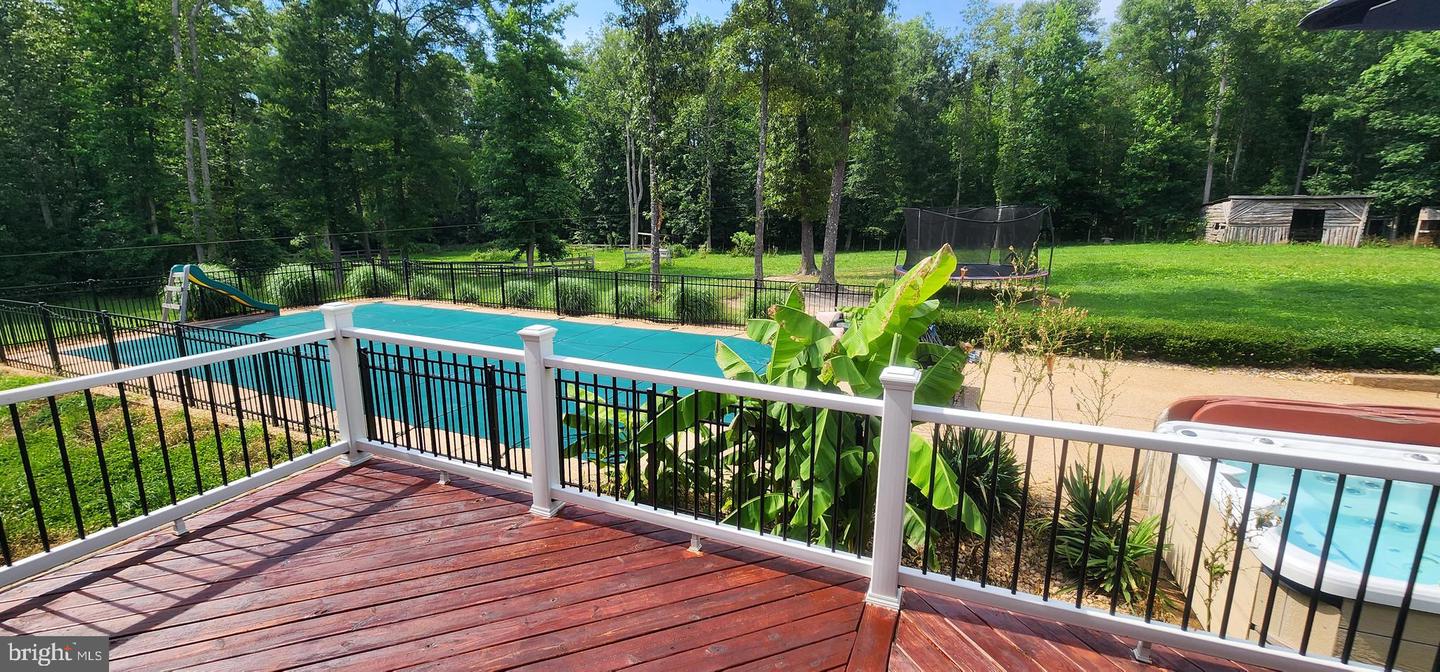 138 DOVE HOLLOW DR, LOUISA, Virginia 23093, 3 Bedrooms Bedrooms, ,2 BathroomsBathrooms,Residential,For sale,138 DOVE HOLLOW DR,VALA2008112 MLS # VALA2008112