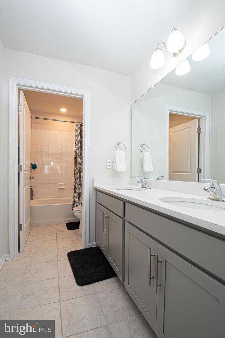 392 NORRIS ST, BERRYVILLE, Virginia 22611, 5 Bedrooms Bedrooms, ,4 BathroomsBathrooms,Residential,For sale,392 NORRIS ST,VACL2003862 MLS # VACL2003862