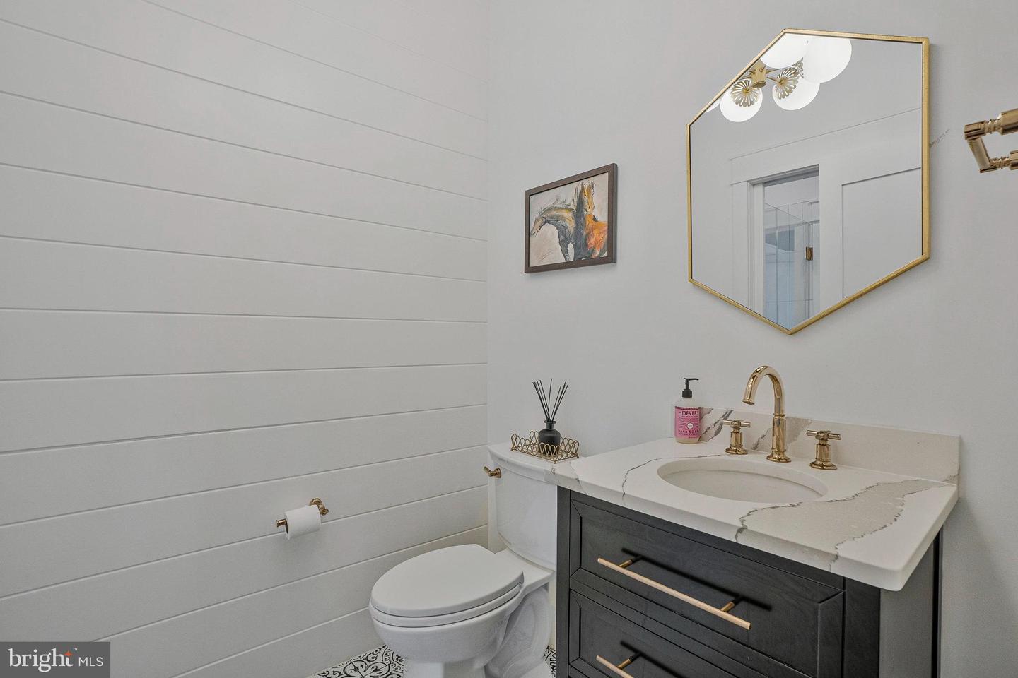 302 JADE CT NW, VIENNA, Virginia 22180, 6 Bedrooms Bedrooms, ,7 BathroomsBathrooms,Residential,For sale,302 JADE CT NW,VAFX2250410 MLS # VAFX2250410