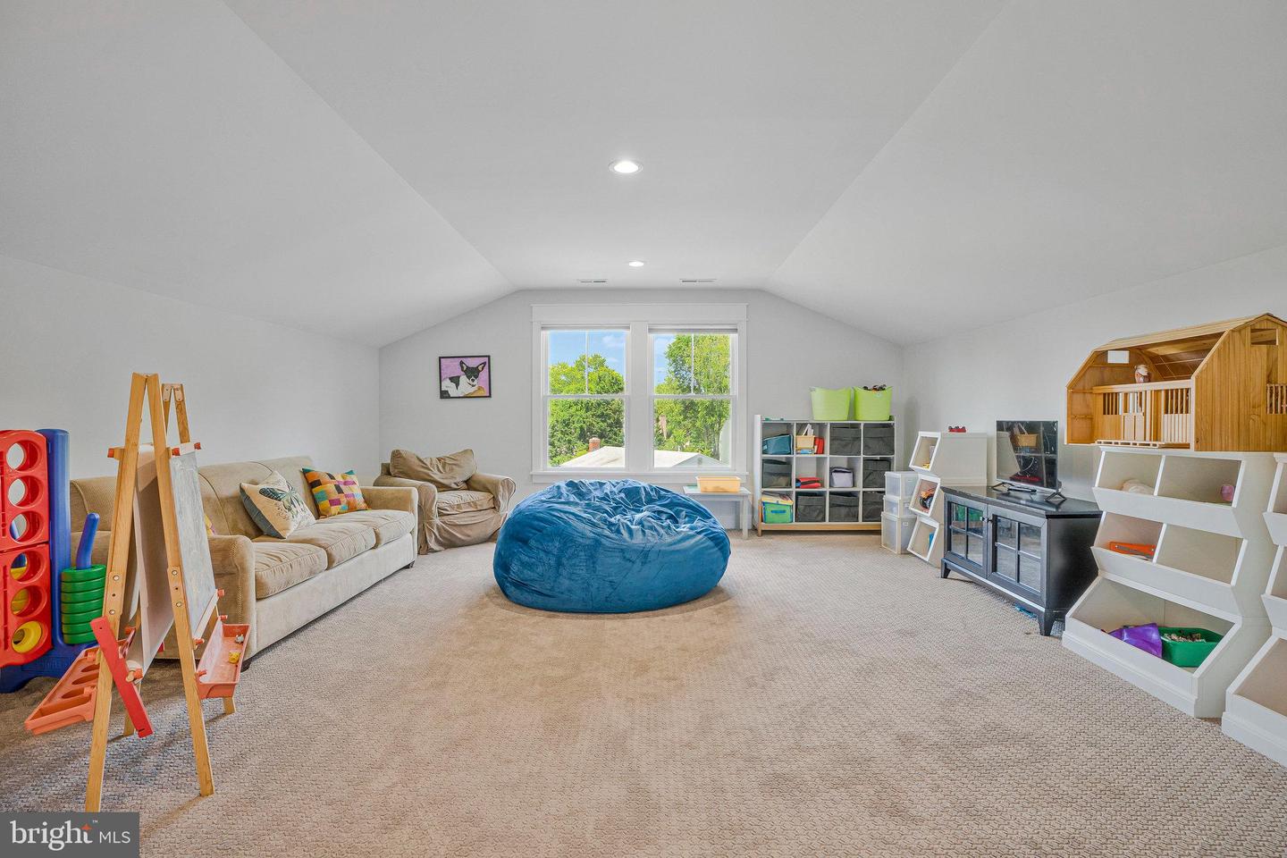 302 JADE CT NW, VIENNA, Virginia 22180, 6 Bedrooms Bedrooms, ,7 BathroomsBathrooms,Residential,For sale,302 JADE CT NW,VAFX2250410 MLS # VAFX2250410