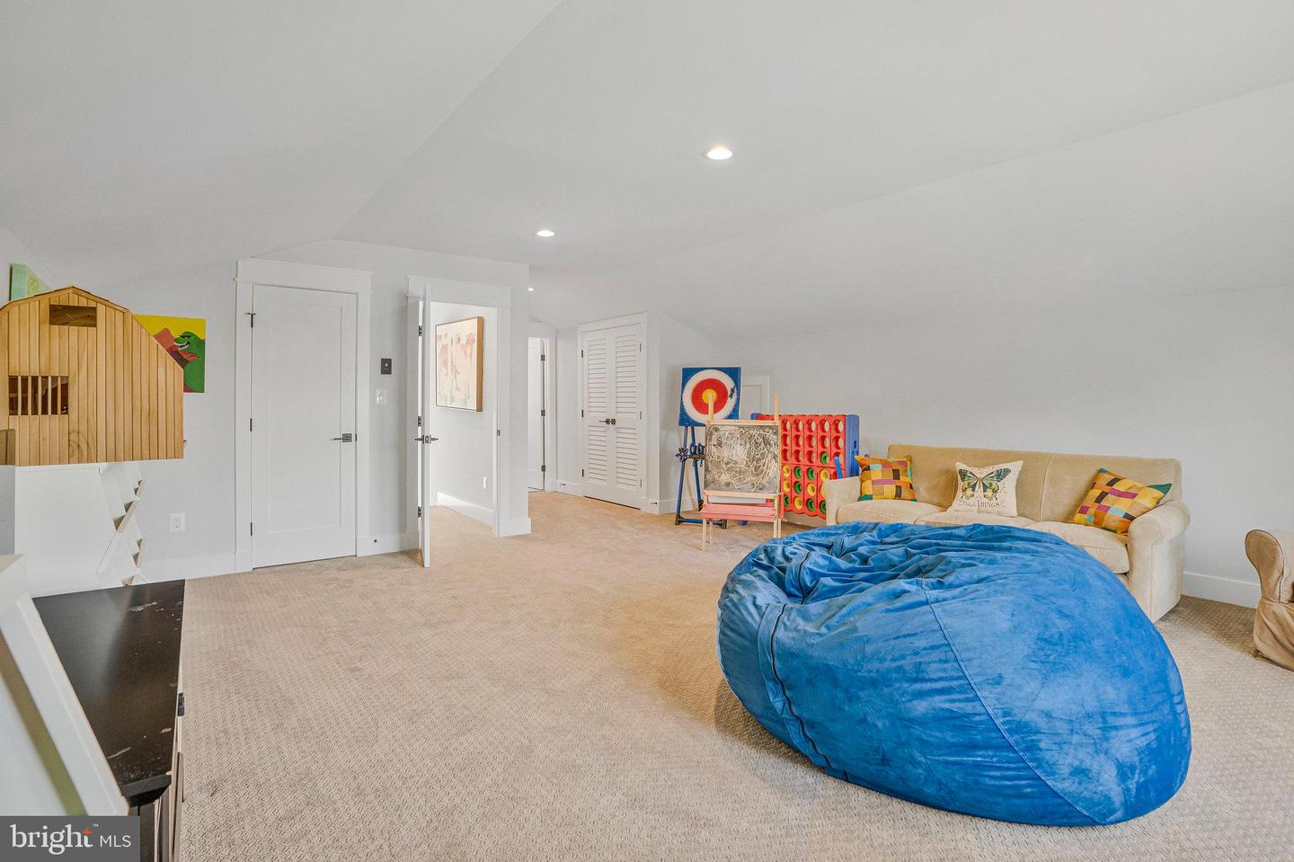 302 JADE CT NW, VIENNA, Virginia 22180, 6 Bedrooms Bedrooms, ,7 BathroomsBathrooms,Residential,For sale,302 JADE CT NW,VAFX2250410 MLS # VAFX2250410