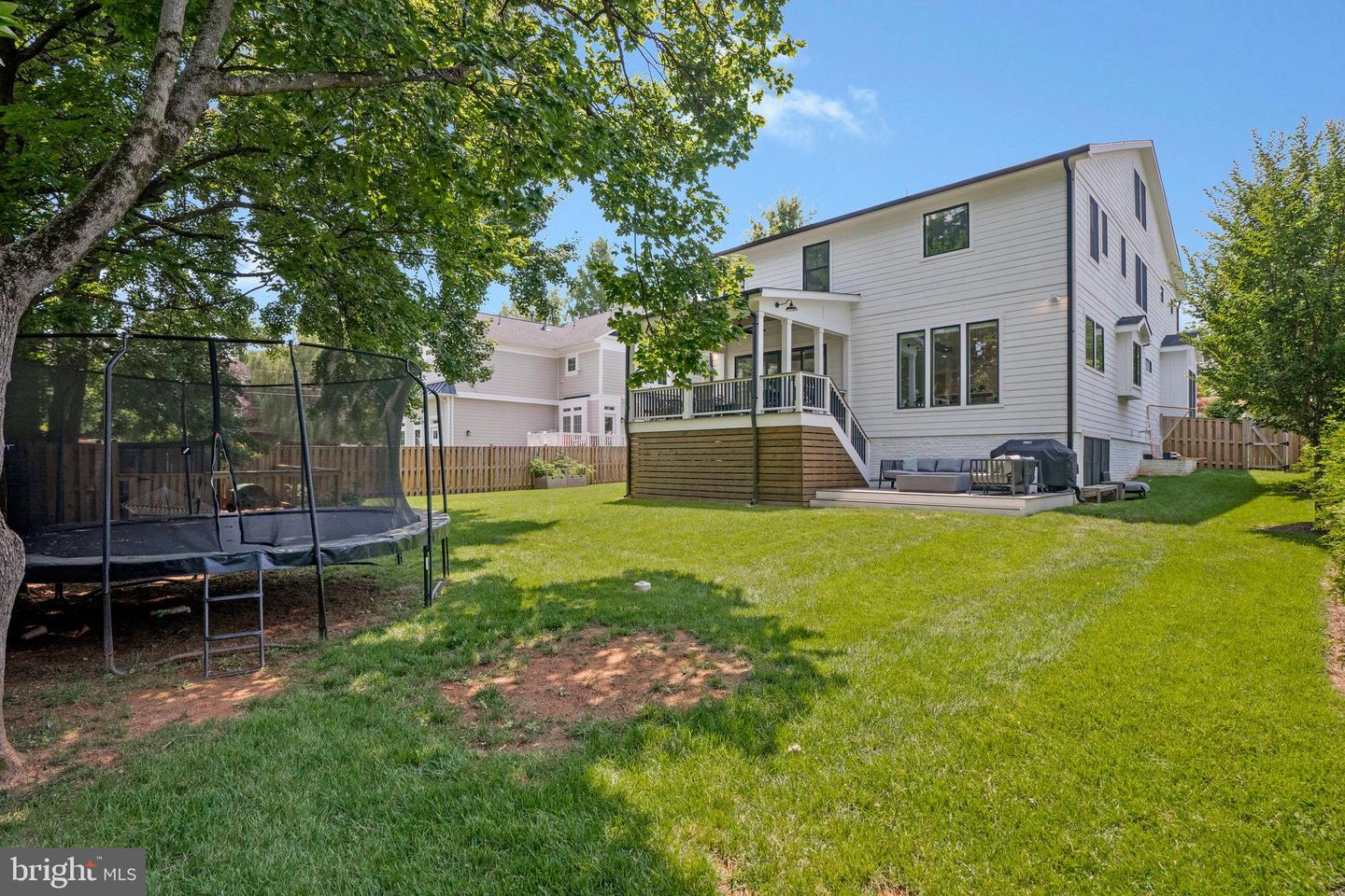302 JADE CT NW, VIENNA, Virginia 22180, 6 Bedrooms Bedrooms, ,7 BathroomsBathrooms,Residential,For sale,302 JADE CT NW,VAFX2250410 MLS # VAFX2250410
