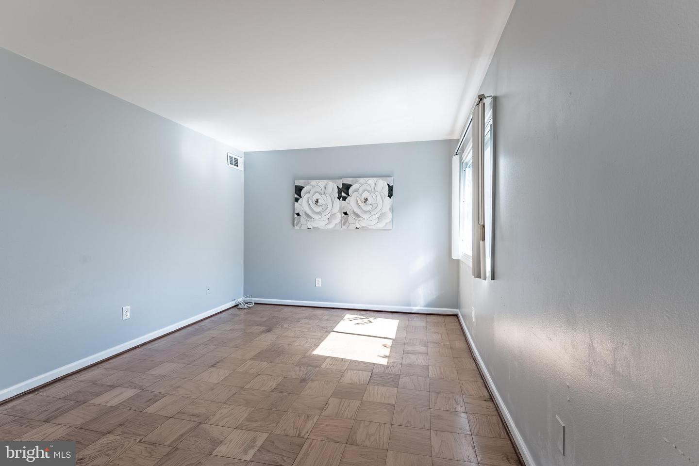 2908 KINGS CHAPEL RD #03/12, FALLS CHURCH, Virginia 22042, 2 Bedrooms Bedrooms, ,1 BathroomBathrooms,Residential,For sale,2908 KINGS CHAPEL RD #03/12,VAFX2250428 MLS # VAFX2250428