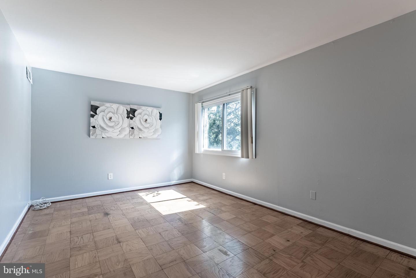 2908 KINGS CHAPEL RD #03/12, FALLS CHURCH, Virginia 22042, 2 Bedrooms Bedrooms, ,1 BathroomBathrooms,Residential,For sale,2908 KINGS CHAPEL RD #03/12,VAFX2250428 MLS # VAFX2250428
