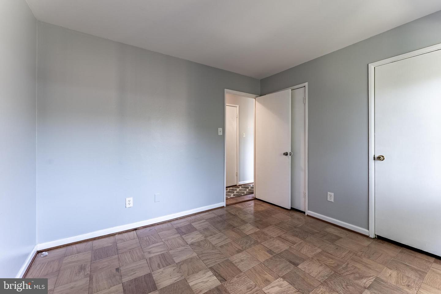 2908 KINGS CHAPEL RD #03/12, FALLS CHURCH, Virginia 22042, 2 Bedrooms Bedrooms, ,1 BathroomBathrooms,Residential,For sale,2908 KINGS CHAPEL RD #03/12,VAFX2250428 MLS # VAFX2250428