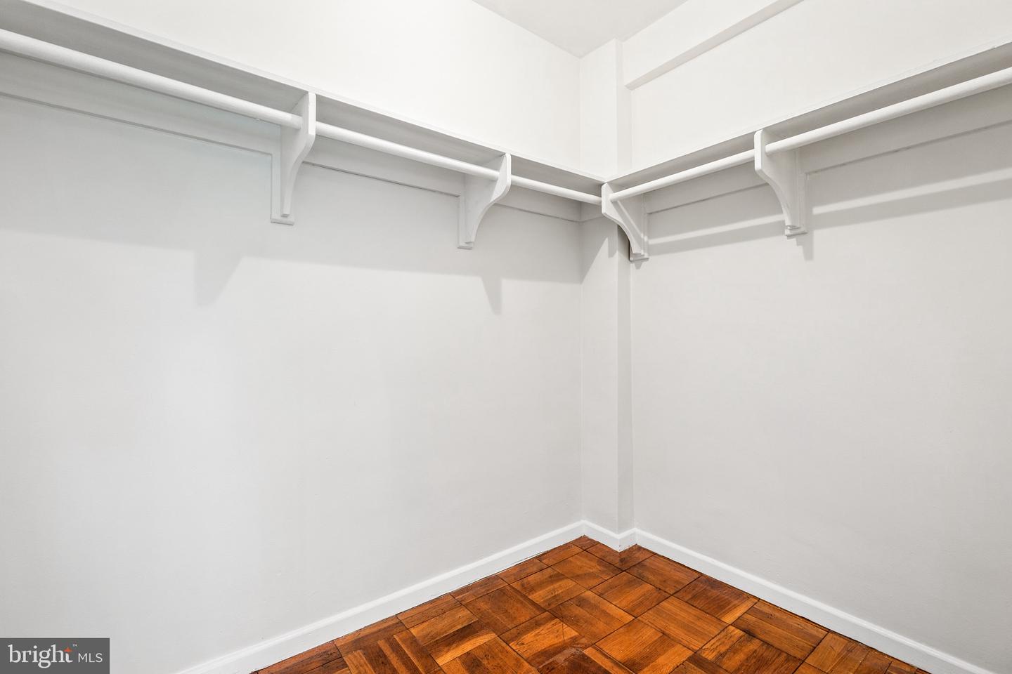 4100 W ST NW #306, WASHINGTON, District Of Columbia 20007, 2 Bedrooms Bedrooms, ,1 BathroomBathrooms,Residential,For sale,4100 W ST NW #306,DCDC2207590 MLS # DCDC2207590