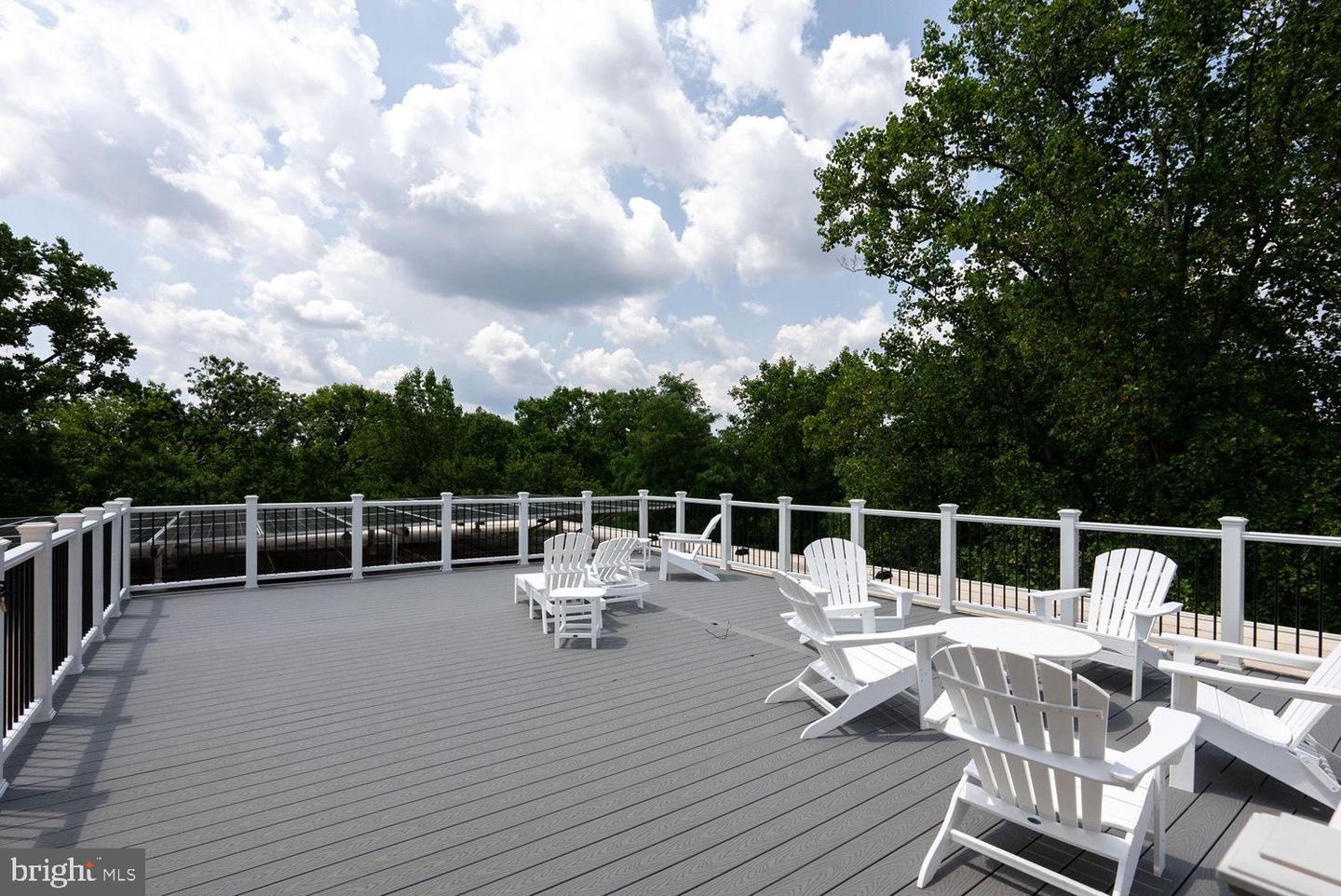 4100 W ST NW #306, WASHINGTON, District Of Columbia 20007, 2 Bedrooms Bedrooms, ,1 BathroomBathrooms,Residential,For sale,4100 W ST NW #306,DCDC2207590 MLS # DCDC2207590