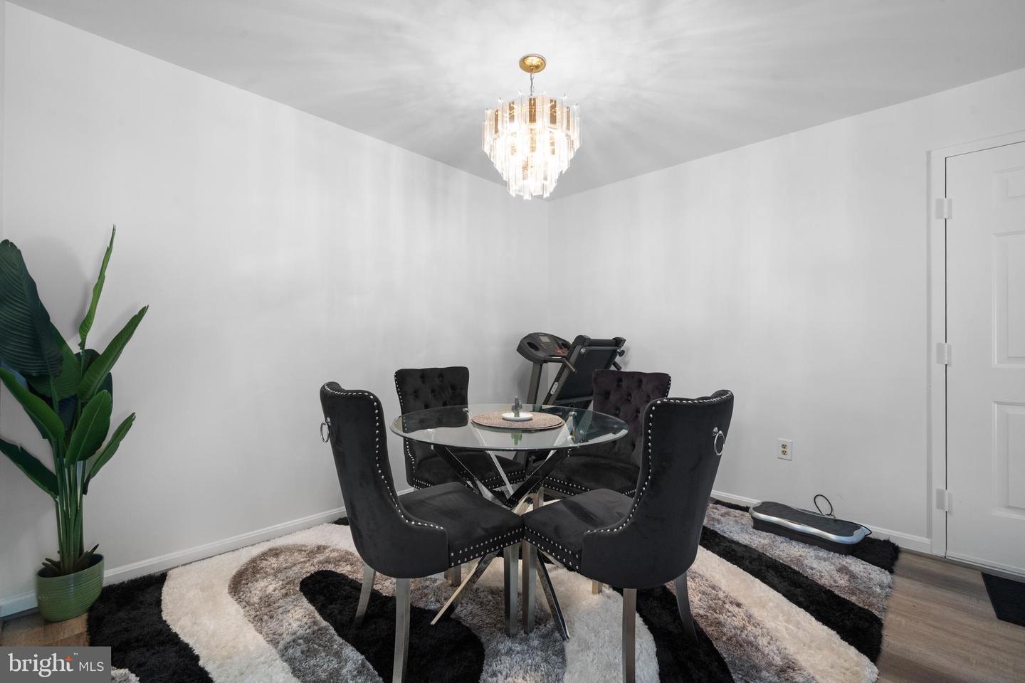 5700 SHADWELL CT #78, ALEXANDRIA, Virginia 22309, 2 Bedrooms Bedrooms, ,2 BathroomsBathrooms,Residential,For sale,5700 SHADWELL CT #78,VAFX2250484 MLS # VAFX2250484