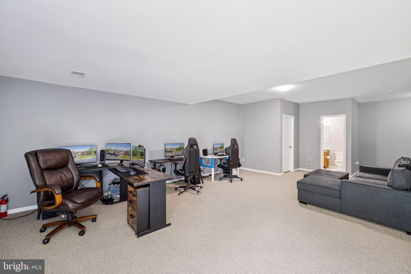 14874 SWALLOW CT, WOODBRIDGE, Virginia 22193, 3 Bedrooms Bedrooms, ,2 BathroomsBathrooms,Residential,For sale,14874 SWALLOW CT,VAPW2097946 MLS # VAPW2097946