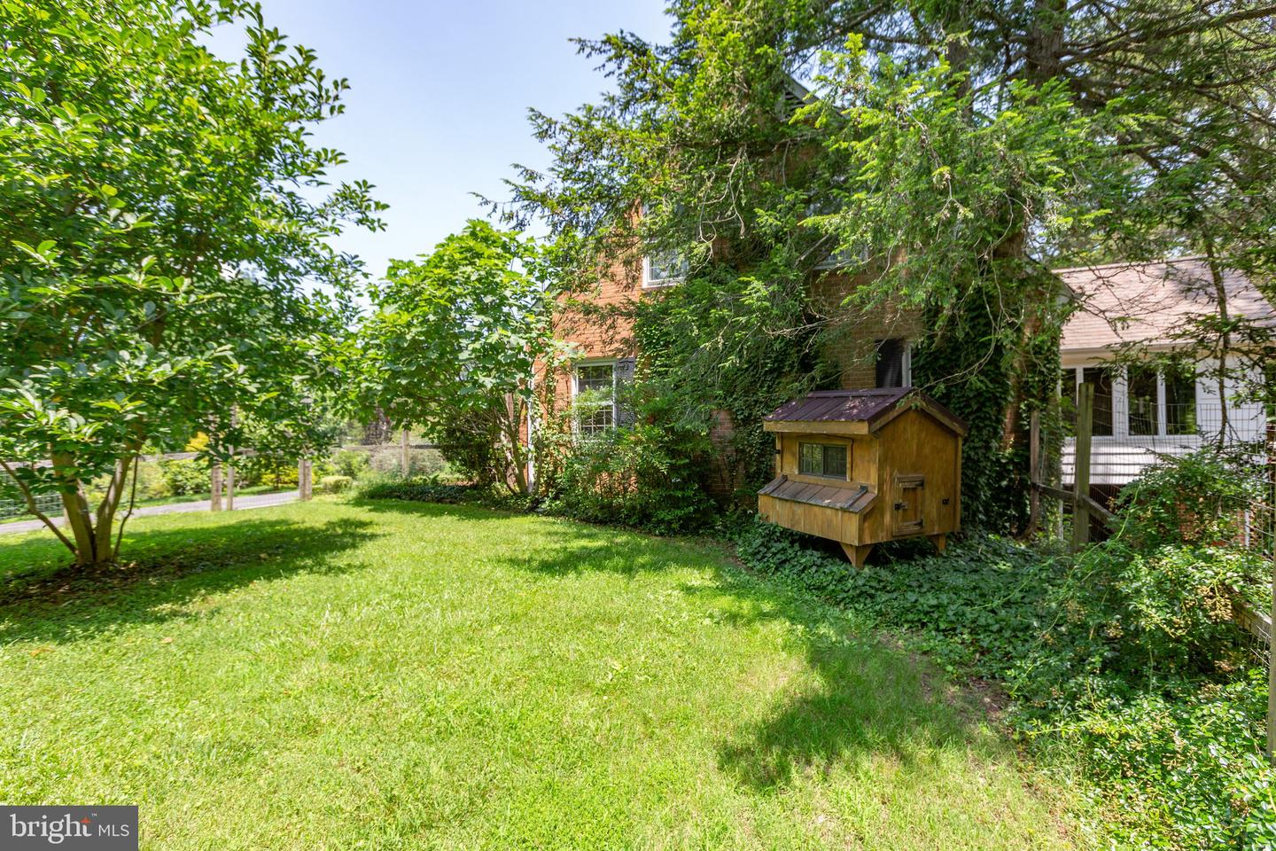 12 NELSON ST, FREDERICKSBURG, Virginia 22405, 4 Bedrooms Bedrooms, ,4 BathroomsBathrooms,Residential,For sale,12 NELSON ST,VAST2040246 MLS # VAST2040246