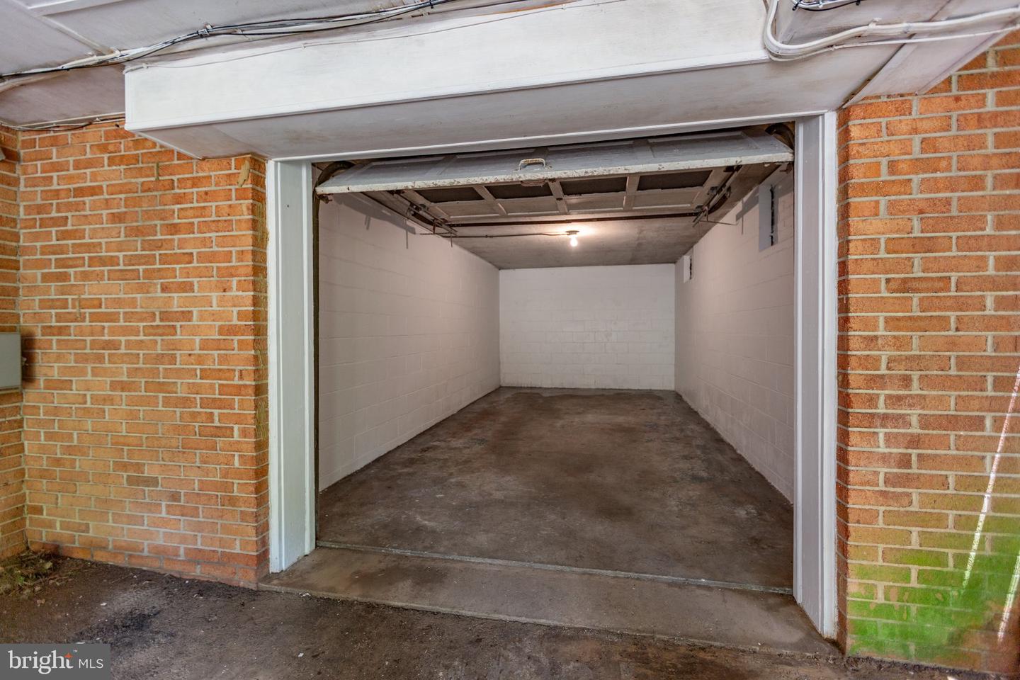 12 NELSON ST, FREDERICKSBURG, Virginia 22405, 4 Bedrooms Bedrooms, ,4 BathroomsBathrooms,Residential,For sale,12 NELSON ST,VAST2040246 MLS # VAST2040246