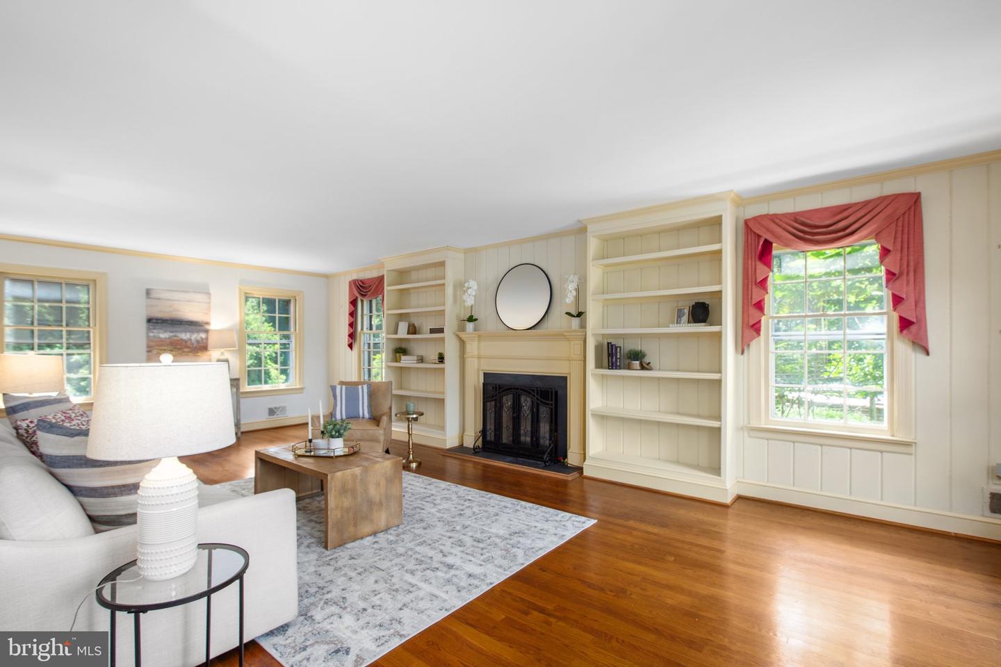 12 NELSON ST, FREDERICKSBURG, Virginia 22405, 4 Bedrooms Bedrooms, ,4 BathroomsBathrooms,Residential,For sale,12 NELSON ST,VAST2040246 MLS # VAST2040246