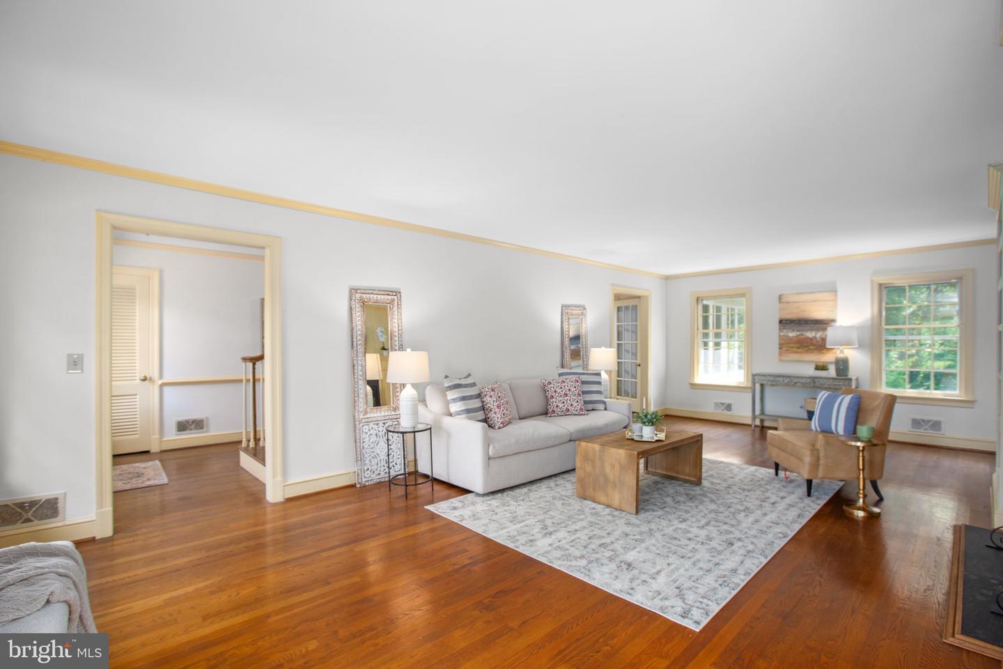 12 NELSON ST, FREDERICKSBURG, Virginia 22405, 4 Bedrooms Bedrooms, ,4 BathroomsBathrooms,Residential,For sale,12 NELSON ST,VAST2040246 MLS # VAST2040246