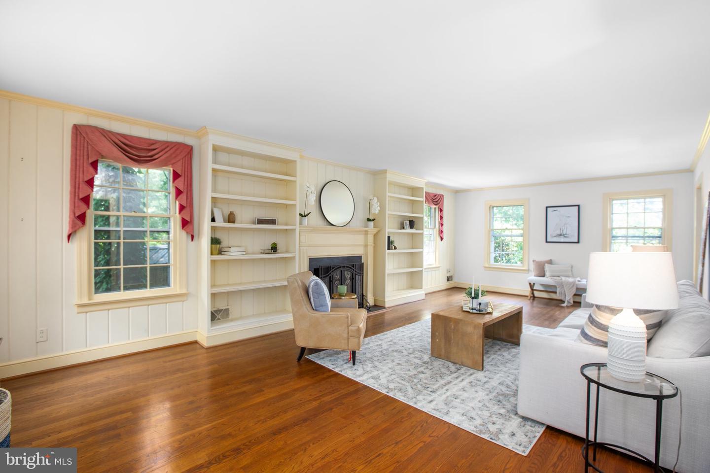 12 NELSON ST, FREDERICKSBURG, Virginia 22405, 4 Bedrooms Bedrooms, ,4 BathroomsBathrooms,Residential,For sale,12 NELSON ST,VAST2040246 MLS # VAST2040246
