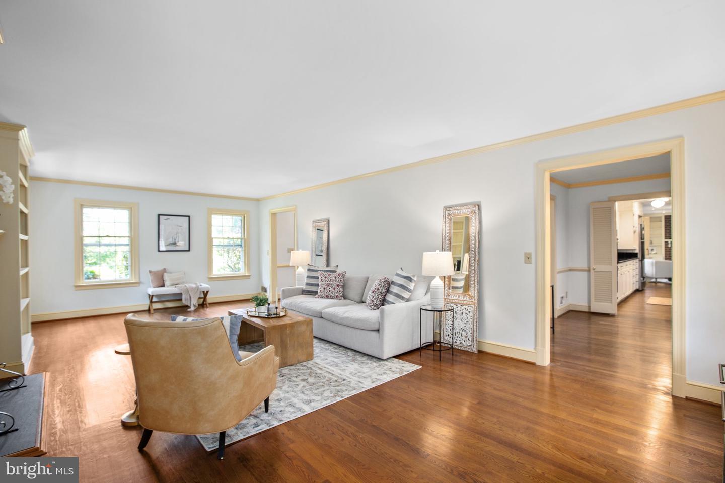 12 NELSON ST, FREDERICKSBURG, Virginia 22405, 4 Bedrooms Bedrooms, ,4 BathroomsBathrooms,Residential,For sale,12 NELSON ST,VAST2040246 MLS # VAST2040246