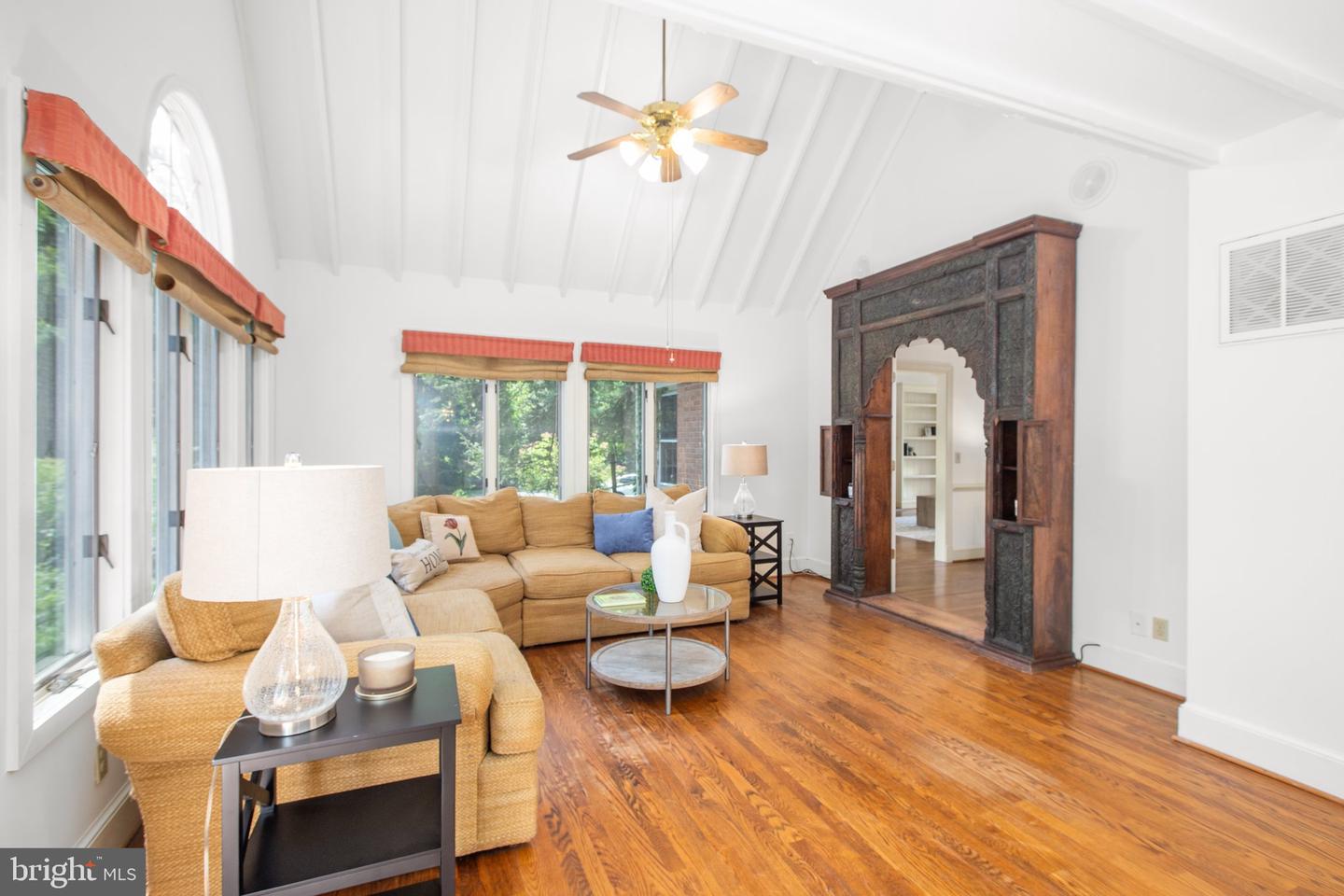 12 NELSON ST, FREDERICKSBURG, Virginia 22405, 4 Bedrooms Bedrooms, ,4 BathroomsBathrooms,Residential,For sale,12 NELSON ST,VAST2040246 MLS # VAST2040246