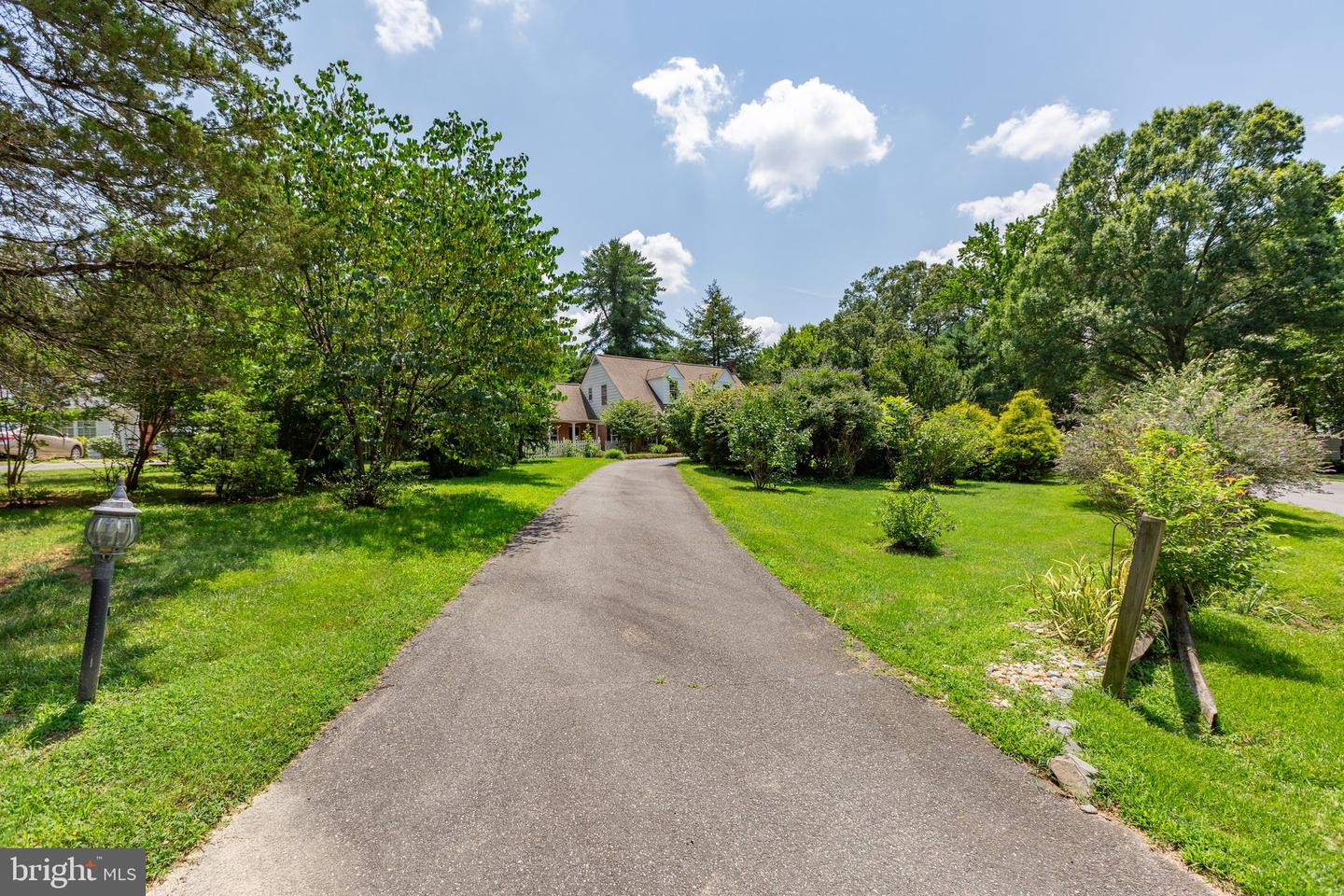 12 NELSON ST, FREDERICKSBURG, Virginia 22405, 4 Bedrooms Bedrooms, ,4 BathroomsBathrooms,Residential,For sale,12 NELSON ST,VAST2040246 MLS # VAST2040246