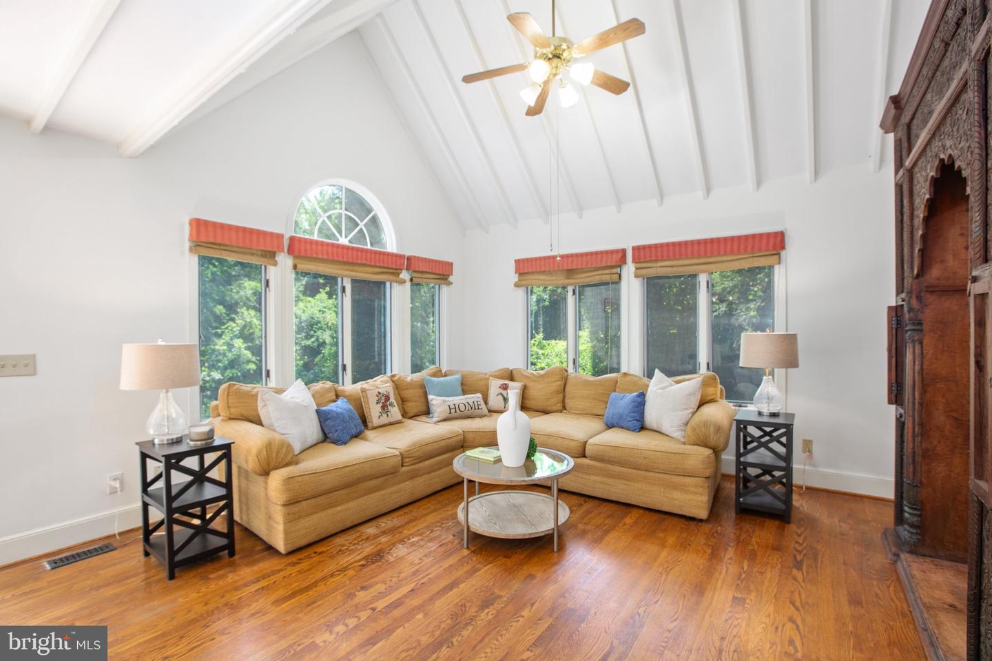 12 NELSON ST, FREDERICKSBURG, Virginia 22405, 4 Bedrooms Bedrooms, ,4 BathroomsBathrooms,Residential,For sale,12 NELSON ST,VAST2040246 MLS # VAST2040246