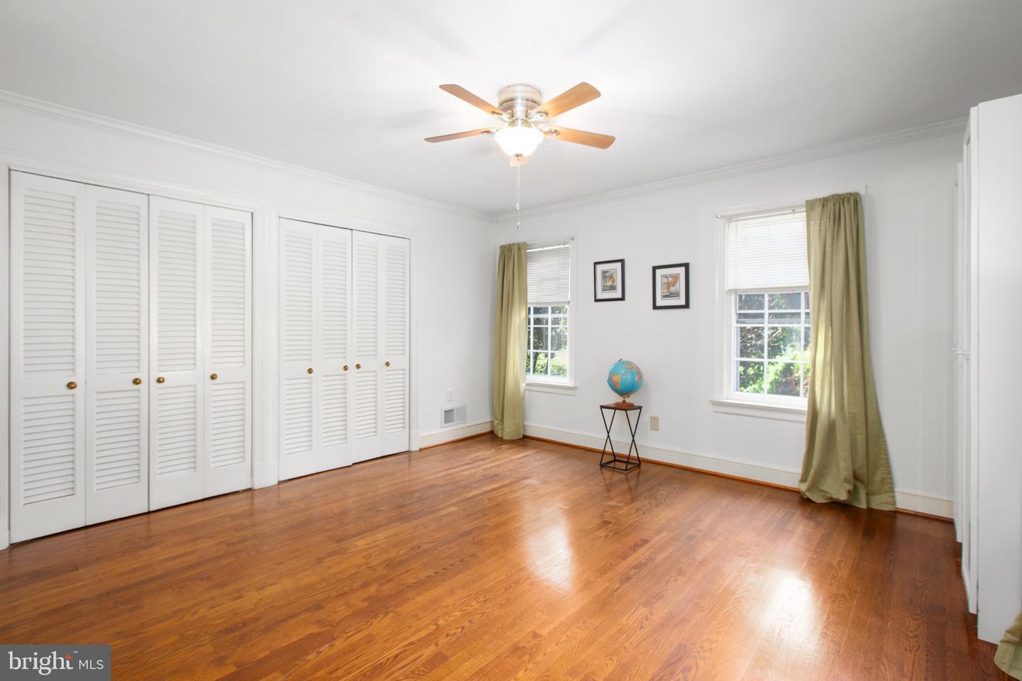 12 NELSON ST, FREDERICKSBURG, Virginia 22405, 4 Bedrooms Bedrooms, ,4 BathroomsBathrooms,Residential,For sale,12 NELSON ST,VAST2040246 MLS # VAST2040246