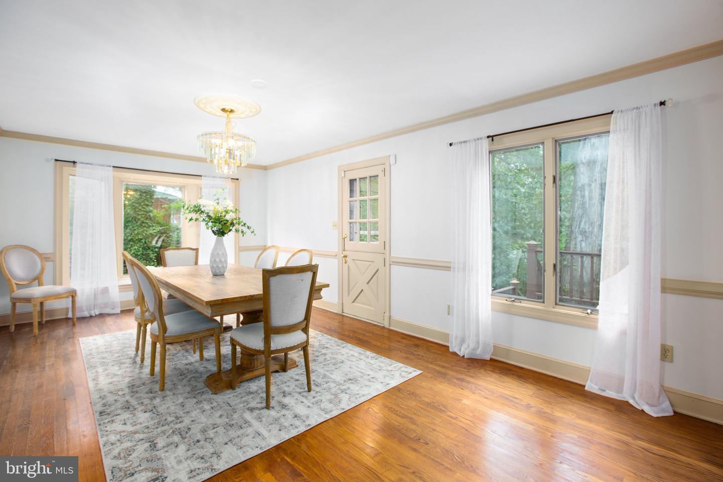 12 NELSON ST, FREDERICKSBURG, Virginia 22405, 4 Bedrooms Bedrooms, ,4 BathroomsBathrooms,Residential,For sale,12 NELSON ST,VAST2040246 MLS # VAST2040246