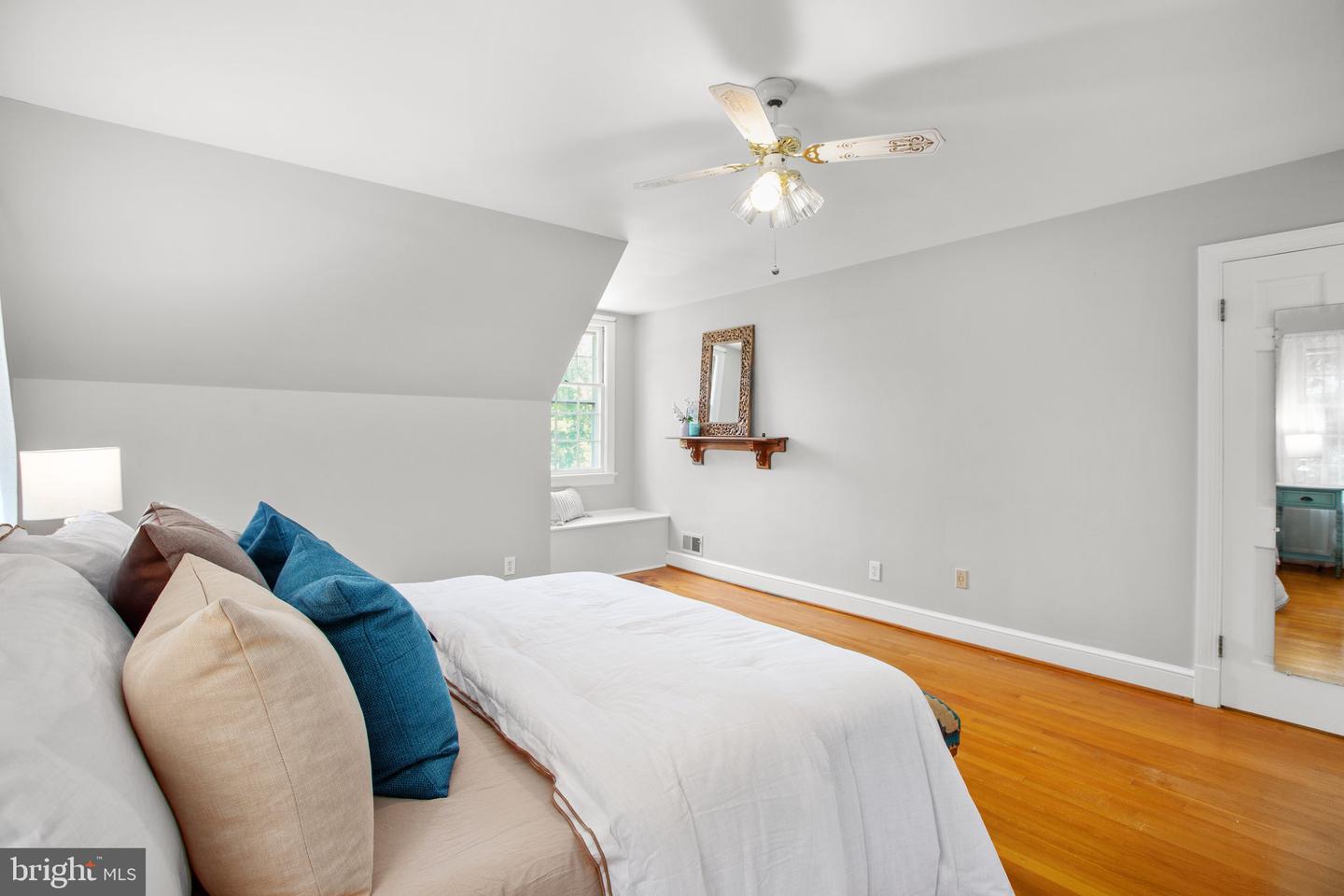 12 NELSON ST, FREDERICKSBURG, Virginia 22405, 4 Bedrooms Bedrooms, ,4 BathroomsBathrooms,Residential,For sale,12 NELSON ST,VAST2040246 MLS # VAST2040246
