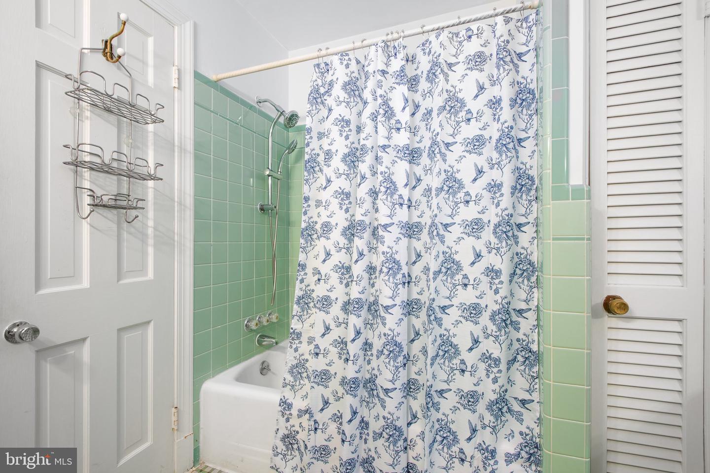 12 NELSON ST, FREDERICKSBURG, Virginia 22405, 4 Bedrooms Bedrooms, ,4 BathroomsBathrooms,Residential,For sale,12 NELSON ST,VAST2040246 MLS # VAST2040246