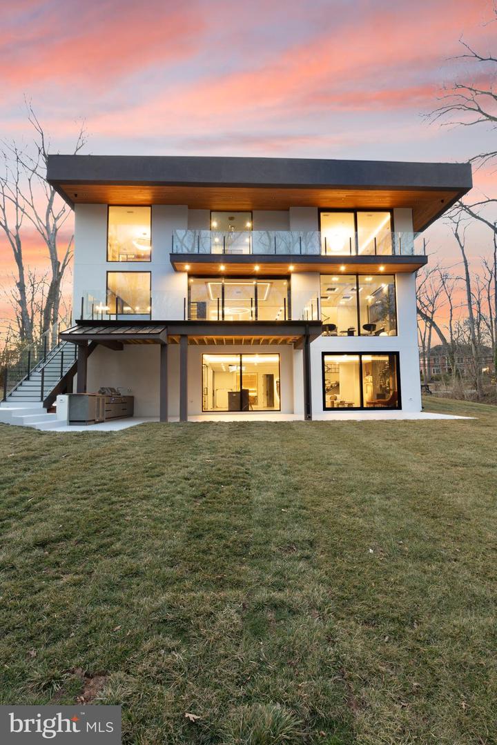 3317 PROSPERITY AVE, FAIRFAX, Virginia 22031, 5 Bedrooms Bedrooms, ,7 BathroomsBathrooms,Residential,For sale,3317 PROSPERITY AVE,VAFX2250656 MLS # VAFX2250656