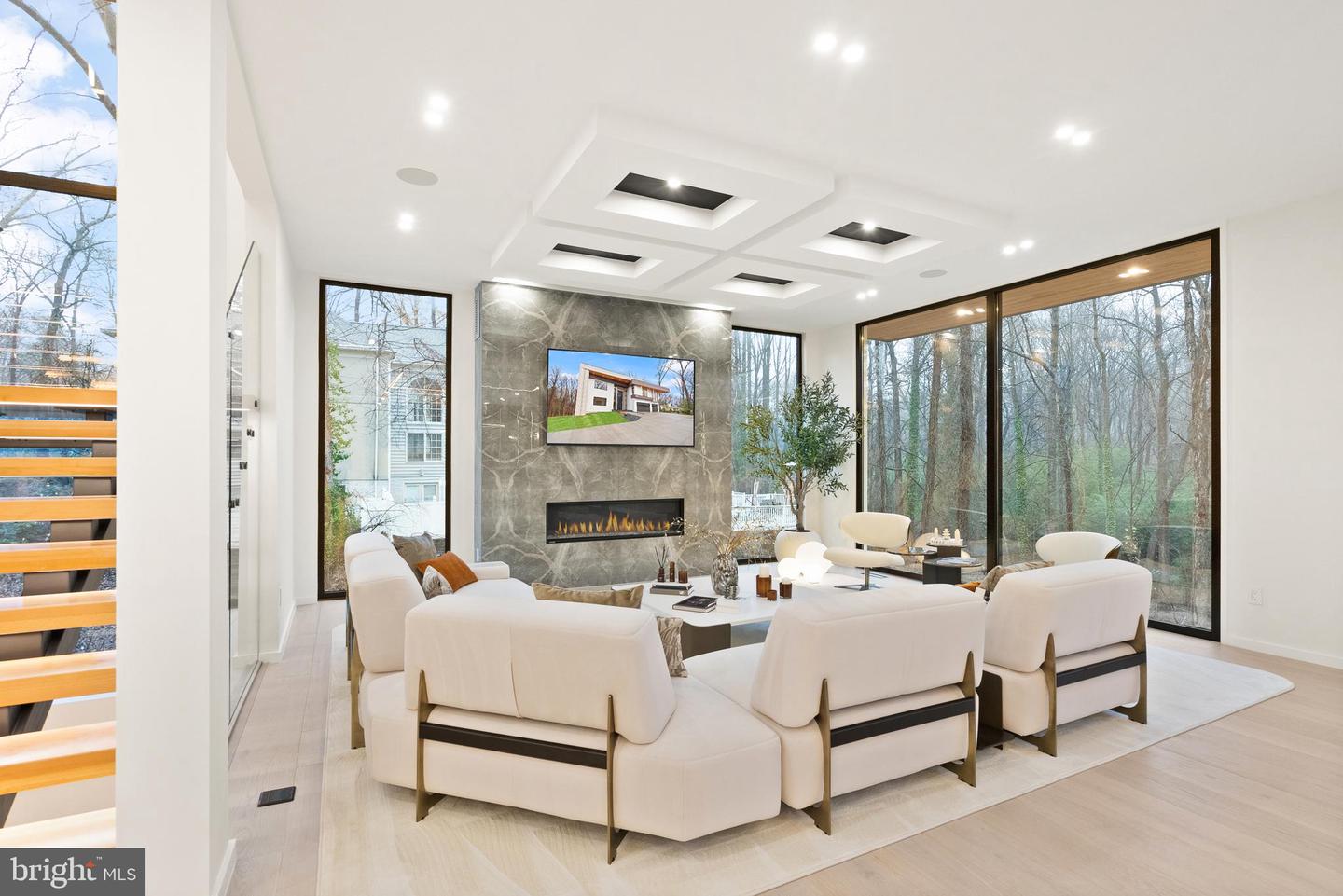 2745 N RADFORD ST, ARLINGTON, Virginia 22207, 6 Bedrooms Bedrooms, ,6 BathroomsBathrooms,Residential,For sale,2745 N RADFORD ST,VAAR2059876 MLS # VAAR2059876