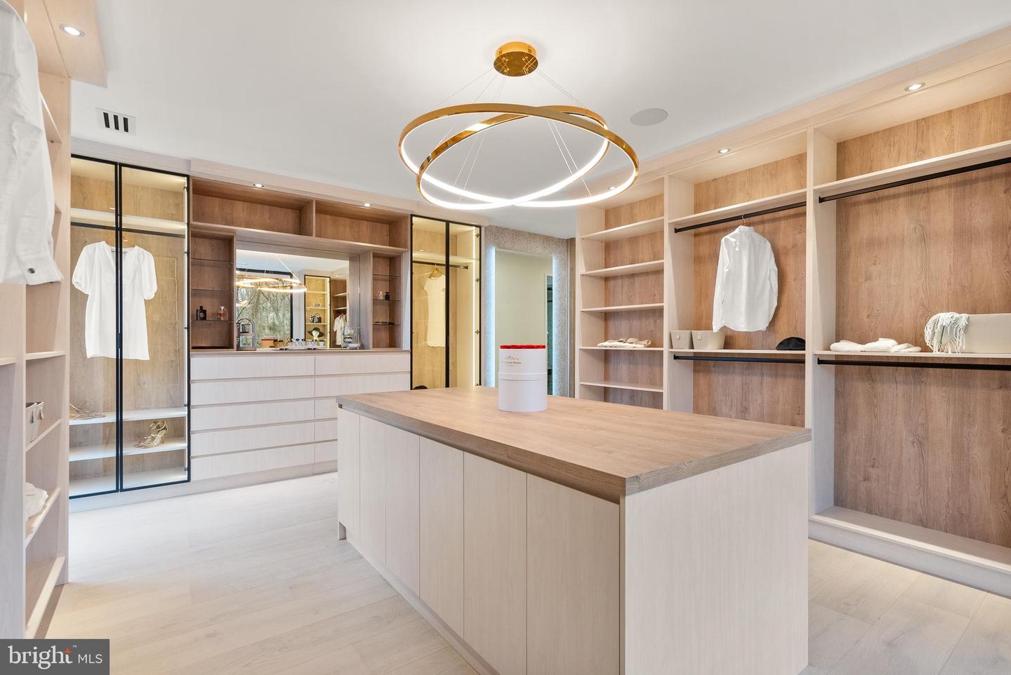 2745 N RADFORD ST, ARLINGTON, Virginia 22207, 6 Bedrooms Bedrooms, ,6 BathroomsBathrooms,Residential,For sale,2745 N RADFORD ST,VAAR2059876 MLS # VAAR2059876