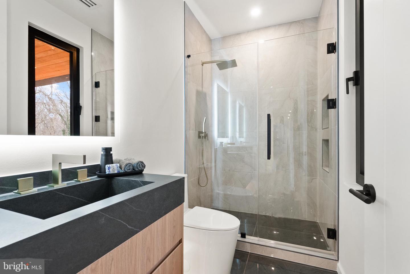 2745 N RADFORD ST, ARLINGTON, Virginia 22207, 6 Bedrooms Bedrooms, ,6 BathroomsBathrooms,Residential,For sale,2745 N RADFORD ST,VAAR2059876 MLS # VAAR2059876