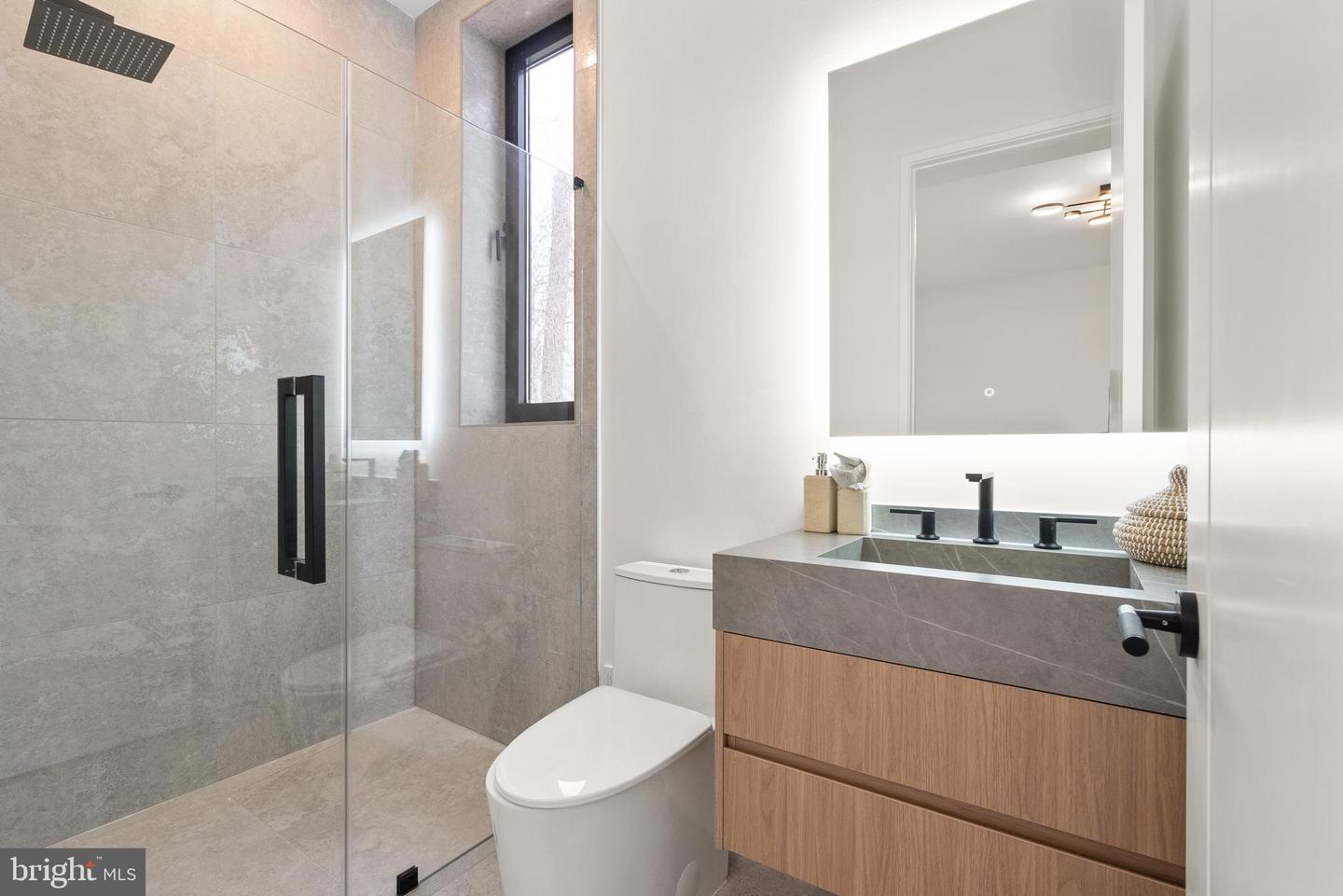 2745 N RADFORD ST, ARLINGTON, Virginia 22207, 6 Bedrooms Bedrooms, ,6 BathroomsBathrooms,Residential,For sale,2745 N RADFORD ST,VAAR2059876 MLS # VAAR2059876
