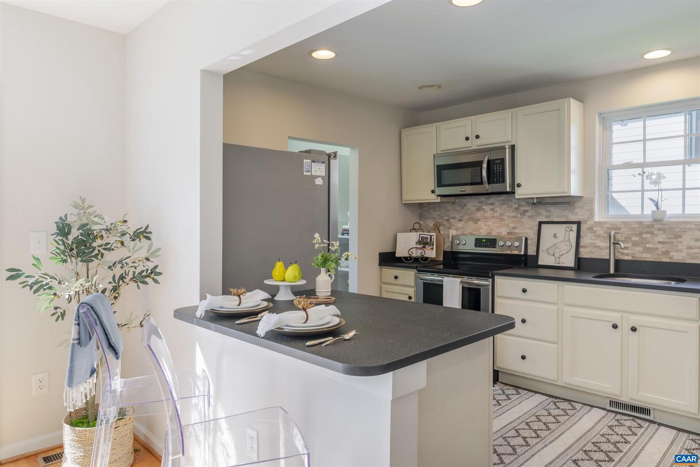 324 NW 8TH ST, CHARLOTTESVILLE, Virginia 22903, 3 Bedrooms Bedrooms, ,2 BathroomsBathrooms,Residential,For sale,324 NW 8TH ST,666119 MLS # 666119