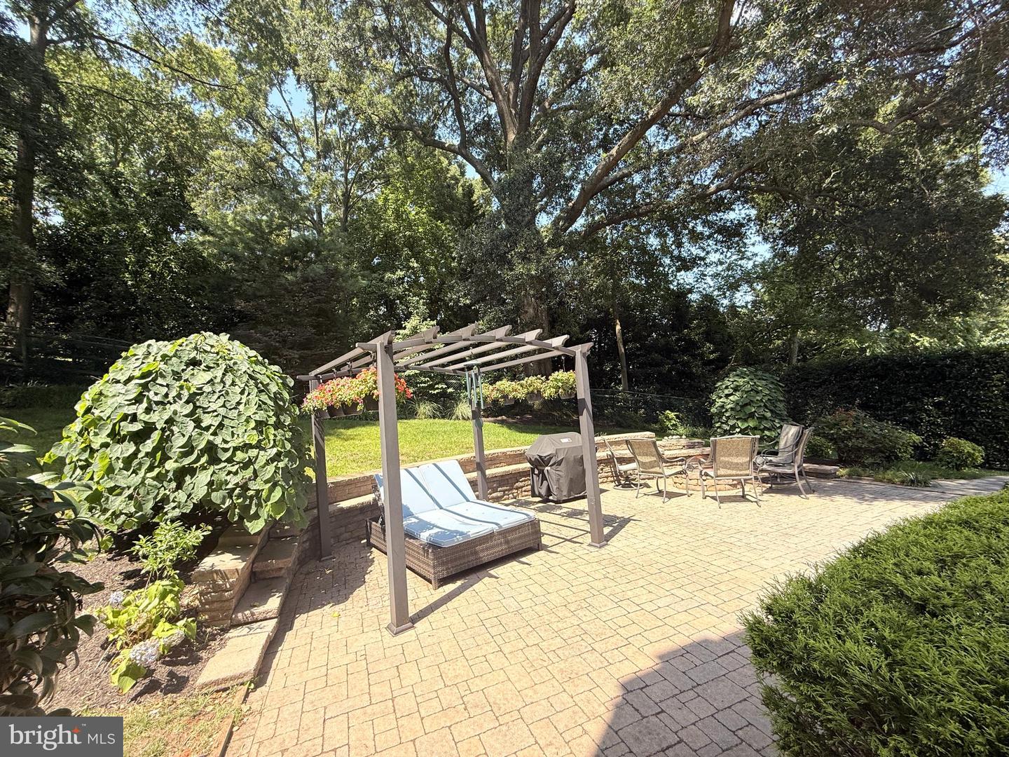 1904 BELLE HAVEN RD, ALEXANDRIA, Virginia 22307, 4 Bedrooms Bedrooms, ,3 BathroomsBathrooms,Residential,For sale,1904 BELLE HAVEN RD,VAFX2251040 MLS # VAFX2251040