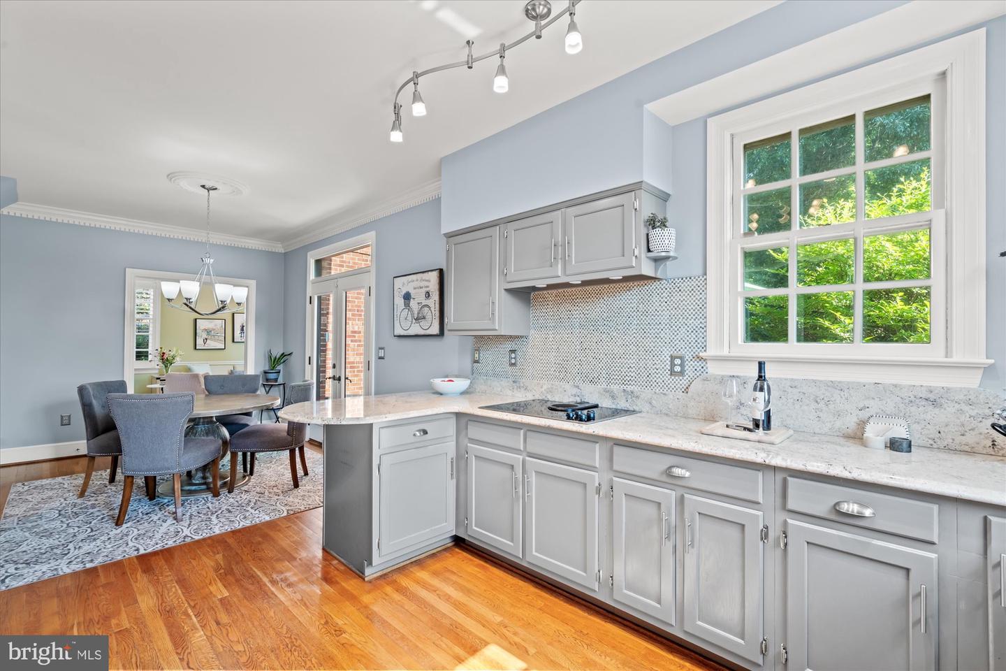 1904 BELLE HAVEN RD, ALEXANDRIA, Virginia 22307, 4 Bedrooms Bedrooms, ,3 BathroomsBathrooms,Residential,For sale,1904 BELLE HAVEN RD,VAFX2251040 MLS # VAFX2251040