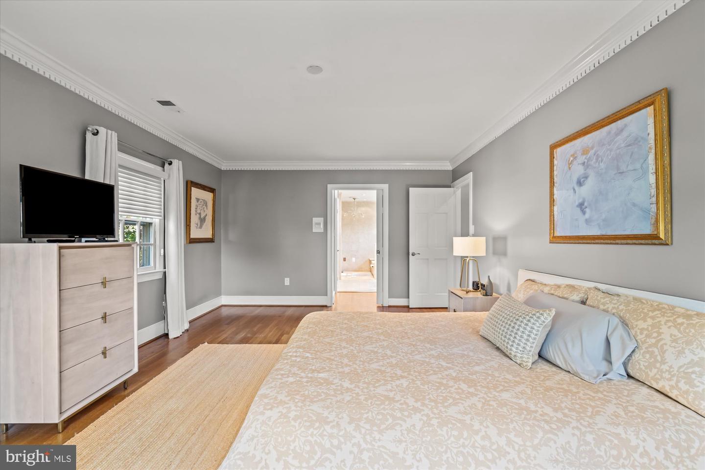 1904 BELLE HAVEN RD, ALEXANDRIA, Virginia 22307, 4 Bedrooms Bedrooms, ,3 BathroomsBathrooms,Residential,For sale,1904 BELLE HAVEN RD,VAFX2251040 MLS # VAFX2251040