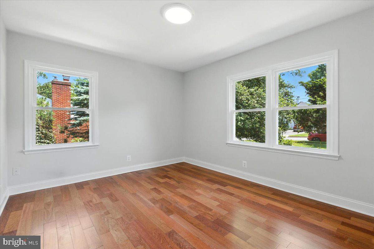 3310 MILITARY DR, FALLS CHURCH, Virginia 22044, 5 Bedrooms Bedrooms, ,3 BathroomsBathrooms,Residential,For sale,3310 MILITARY DR,VAFX2250198 MLS # VAFX2250198