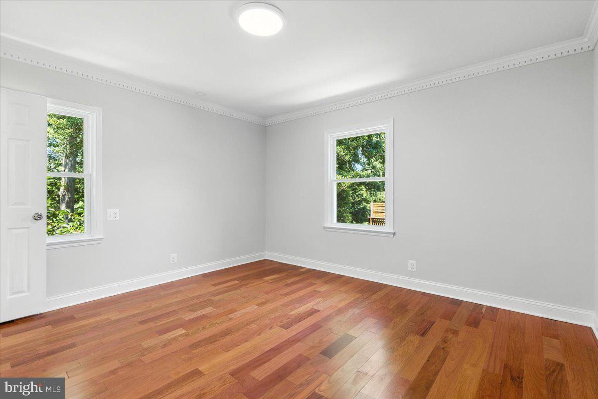 3310 MILITARY DR, FALLS CHURCH, Virginia 22044, 5 Bedrooms Bedrooms, ,3 BathroomsBathrooms,Residential,For sale,3310 MILITARY DR,VAFX2250198 MLS # VAFX2250198